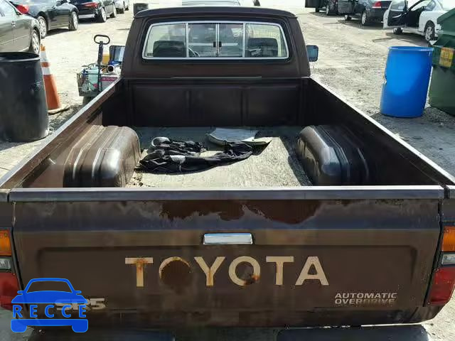 1983 TOYOTA PICKUP 1/2 JT4RN44S5D1104785 image 5