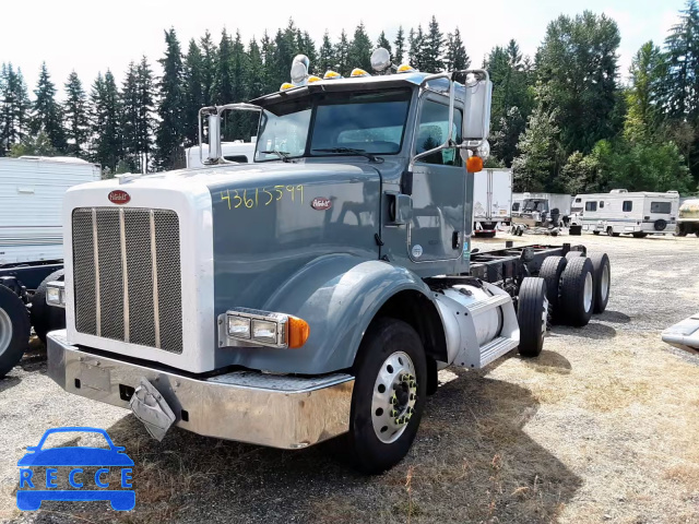 2010 PETERBILT 384 1NPTX49X8AD106697 Bild 1