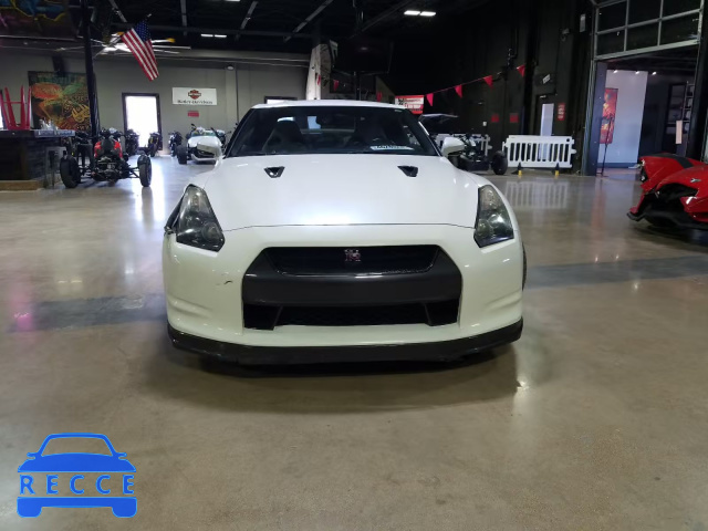 2009 NISSAN GT-R BASE JN1AR54F89M252397 image 2