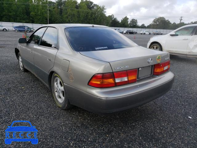 1999 LEXUS ES300 JT8BF28GXX0172338 image 2