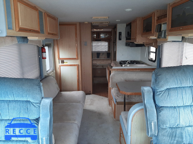 1993 CHEVROLET MOTORHOME 1GBKP37N3P3317016 image 5