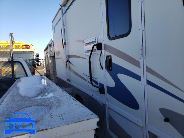 2004 FORD MOTORHOME 1F6MF53S140A12306 image 5