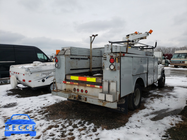 2002 CHEVROLET C3500-HD 3GBKC34G92M102264 image 3