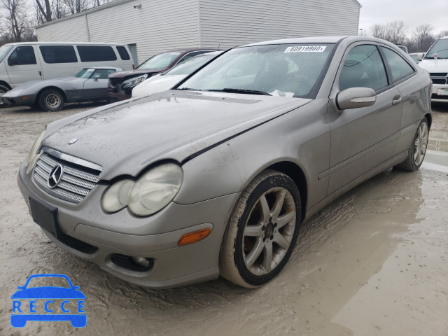 2005 MERCEDES-BENZ C CLASS WDBRN40J65A653487 Bild 1