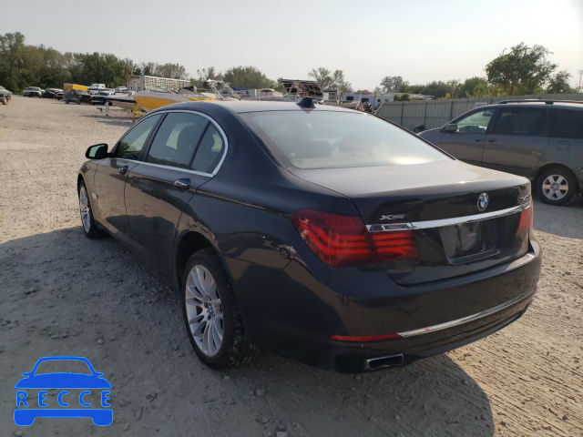 2013 BMW 740 LXI WBAYF4C57DD281533 Bild 2