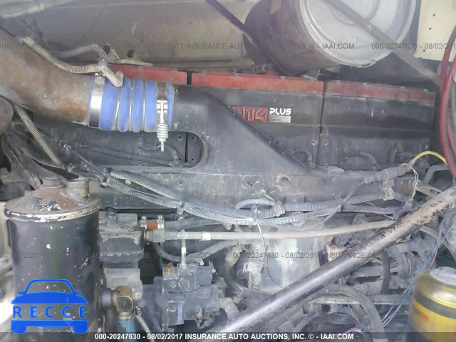 2001 FREIGHTLINER FLD FLD120 1FUJAHBD91PJ31638 image 8