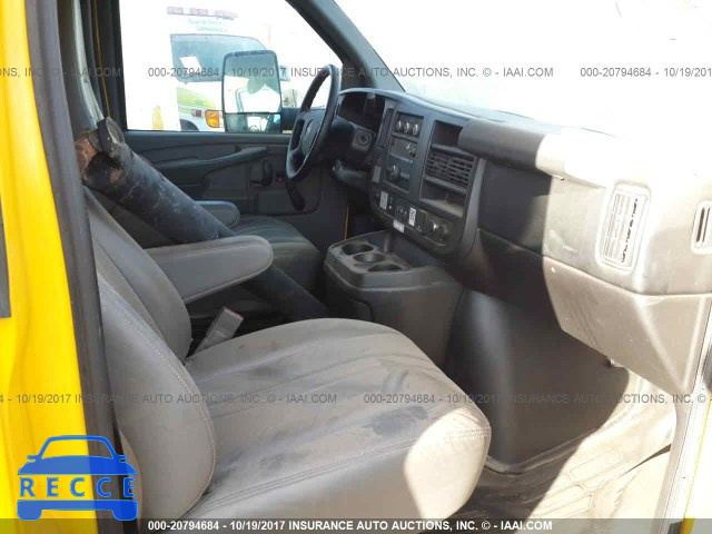 2015 GMC SAVANA CUTAWAY G3500 1GD374CGXF1174987 image 4