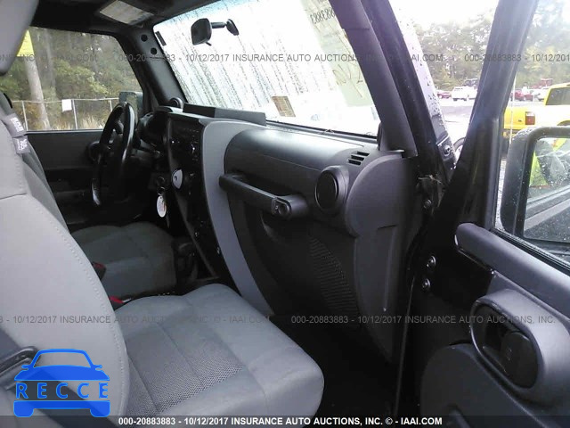 2008 JEEP WRANGLER UNLIMITE RUBICON 1J8GA69108L592710 image 4