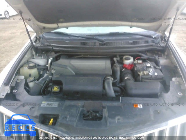 2011 LINCOLN MKT 2LMHJ5AT6BBJ50251 image 9