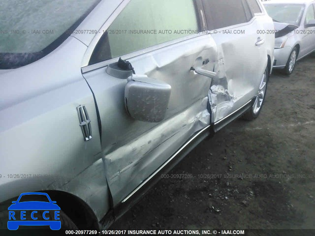 2011 LINCOLN MKT 2LMHJ5AT6BBJ50251 image 5