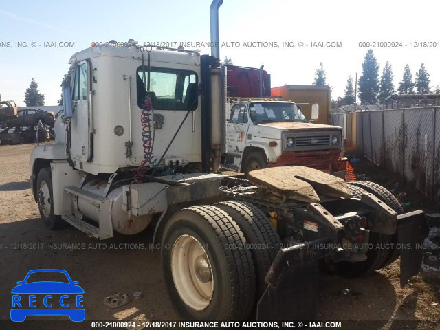 2000 FREIGHTLINER CONVENTIONAL FLD120 1FUWDZYA2YLG31421 Bild 2