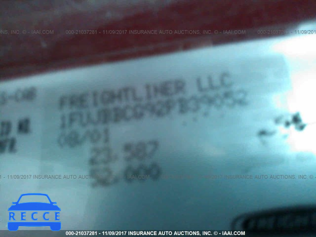 2002 FREIGHTLINER ST120 ST120 1FUJBBCG92PB39052 image 9