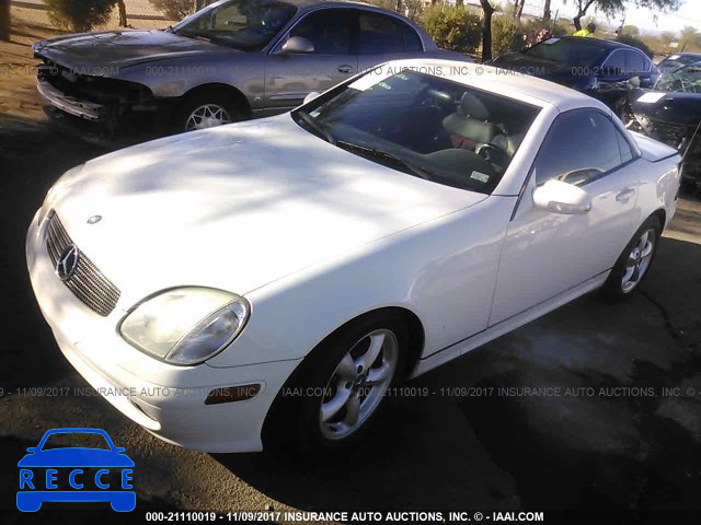 2002 MERCEDES-BENZ SLK 320 WDBKK65F42F262282 image 1