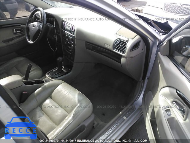 2004 Volvo V40 1.9T YV1VW27534F041897 image 4