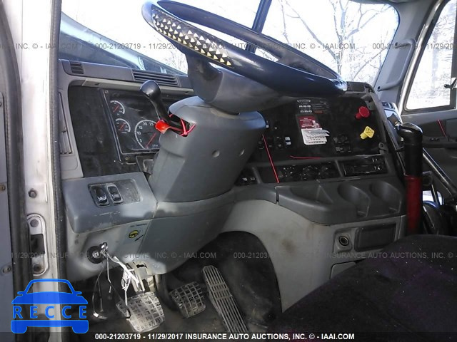 2005 FREIGHTLINER COLUMBIA COLUMBIA 1FUJA6CK35LU64769 image 4