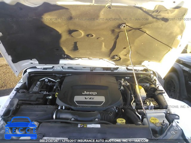 2015 JEEP WRANGLER UNLIMITE SAHARA 1C4HJWEG0FL645621 image 9