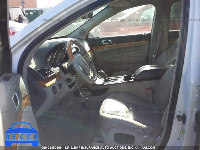 2011 LINCOLN MKT 2LMHJ5FR6BBJ54054 зображення 4