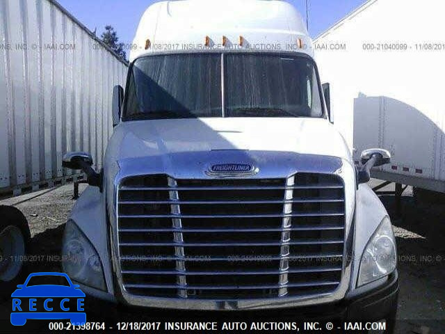 2010 FREIGHTLINER CASCADIA 125 1FUJGLDR3ASAV6347 image 6