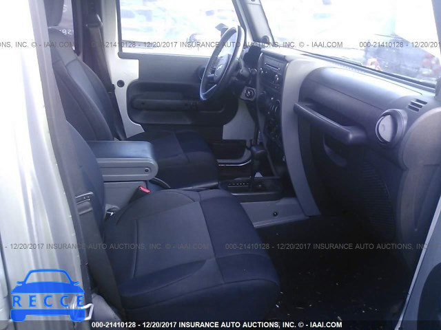 2008 JEEP WRANGLER UNLIMITE X 1J4GB39198L649211 image 4