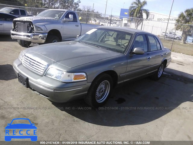 2002 FORD CROWN VICTORIA 2FAFP73W22X158641 image 1