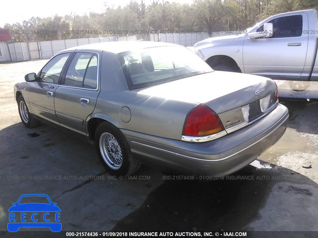 2002 FORD CROWN VICTORIA 2FAFP73W22X158641 зображення 2