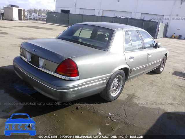 2002 FORD CROWN VICTORIA 2FAFP73W22X158641 image 3