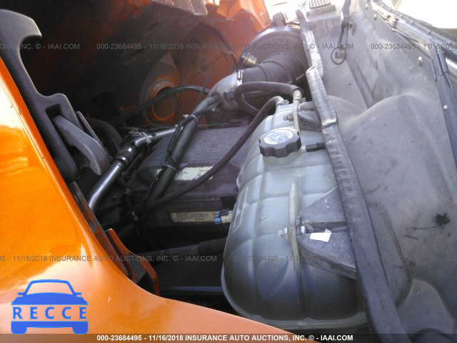 2004 FREIGHTLINER ST120 ST120 1FUJBBCG54LM40909 image 9