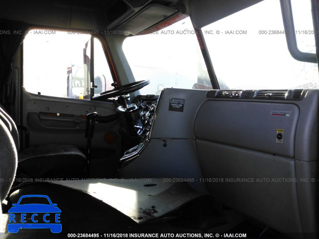 2004 FREIGHTLINER ST120 ST120 1FUJBBCG54LM40909 image 4