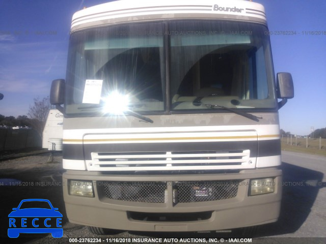2004 WORKHORSE CUSTOM CHASSIS MOTORHOME CHASSIS W22 5B4MP67G743383500 image 5