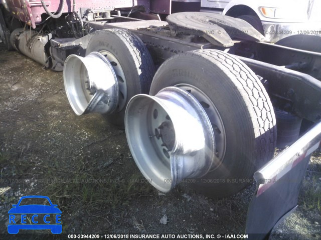 2001 FREIGHTLINER FLD FLD120 1FUJAHCG21PH20445 image 6