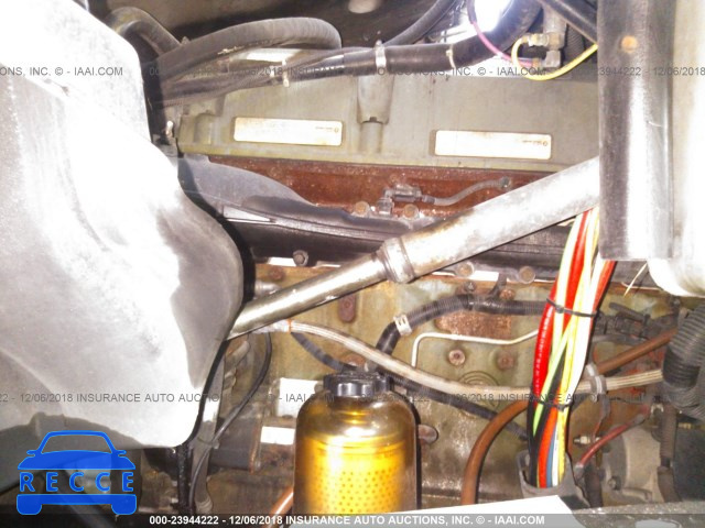 2005 FREIGHTLINER ST120 ST120 1FUJBBCK85LU45804 image 9