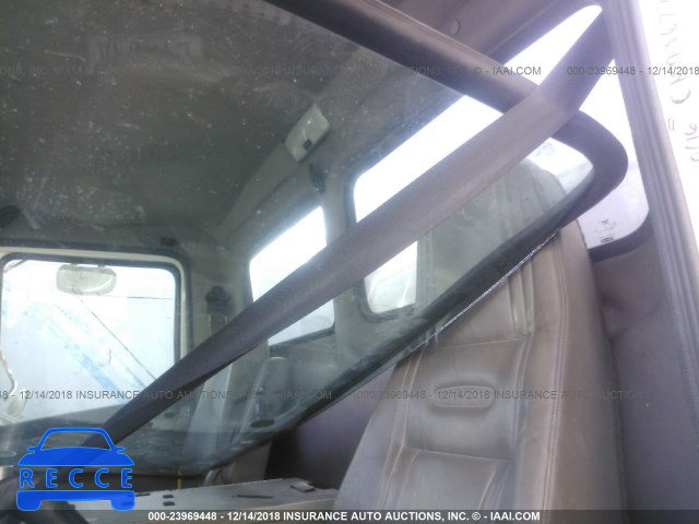 2003 FREIGHTLINER FL70 1FVABTAK83HK64593 image 6