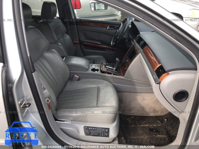 2004 VOLKSWAGEN PHAETON 4.2 WVWAF63D648010348 image 4