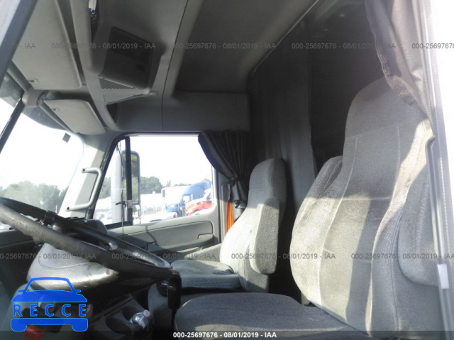 2010 FREIGHTLINER ST120 ST120 1FUJBBDRXADAP2686 image 3