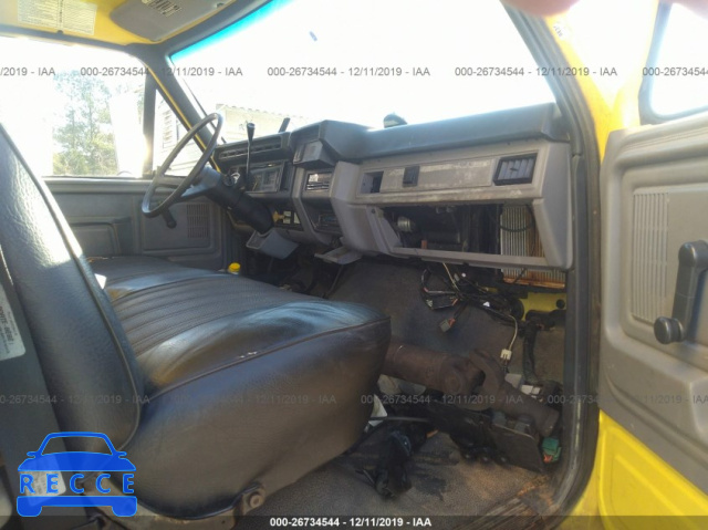 1998 FORD F700 1FDNF70J7WVA02230 image 4