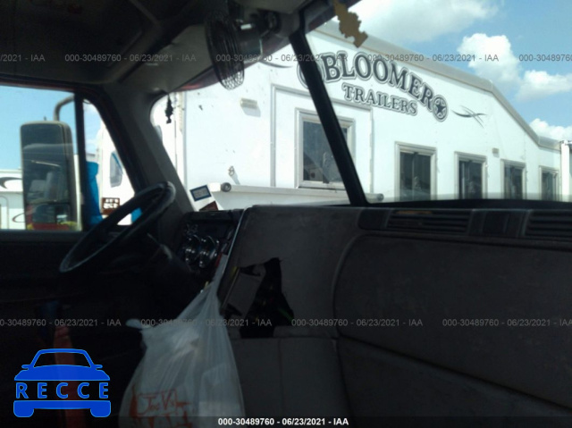 2002 FREIGHTLINER ST120 ST120 1FUJBBCG92LJ32493 image 4