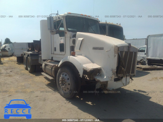 2001 KENWORTH CONSTRUCTIONON T800 1XKDDU9X61R877204 image 0