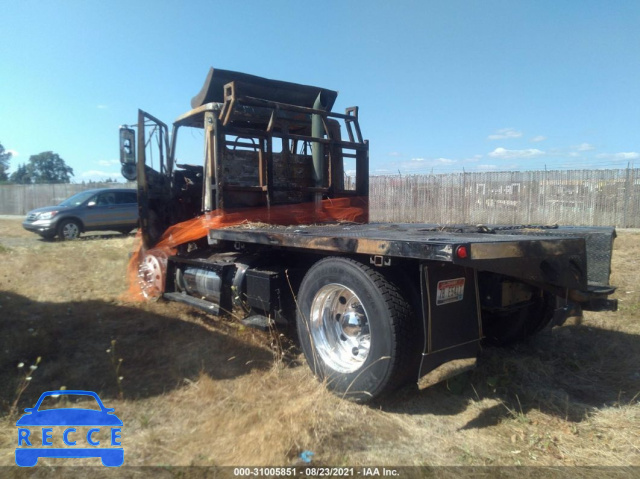 1999 FREIGHTLINER MEDIUM CONVENTIONAL FL112 1FUWTECA3XHB30557 image 2