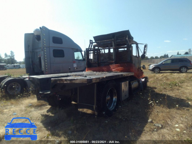 1999 FREIGHTLINER MEDIUM CONVENTIONAL FL112 1FUWTECA3XHB30557 image 3