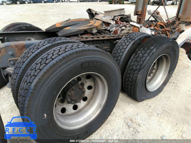 2004 FREIGHTLINER ST120 ST120 1FUJBBCK54LM66916 Bild 12