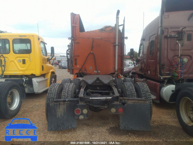 2004 FREIGHTLINER ST120  1FUJBBCG44CM40741 image 7
