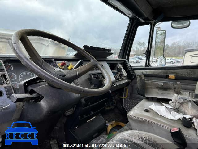 2003 FREIGHTLINER MEDIUM CONVENTIONAL FL70 1FVABSBV93HK52892 image 5