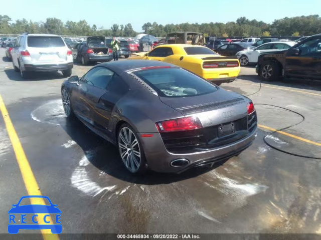 2012 AUDI R8 5.2L WUAENAFG4CN000627 зображення 2