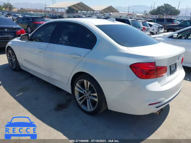 2017 BMW 330I WBA8B9C5XHK676090 зображення 2