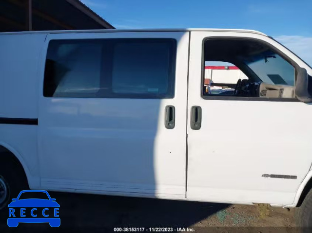 2000 CHEVROLET EXPRESS 1GCFG25R3Y1258088 image 13