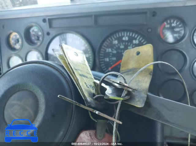 2000 MACK CH613 CH600 1M1AA13Y3YW129321 image 9