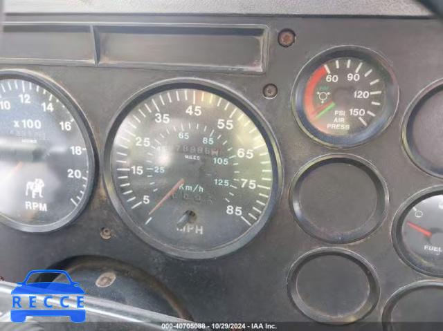 1999 MACK CH613 CH600 1M1AA13Y6XW118442 image 4