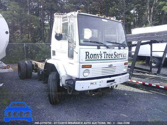 2002 STERLING TRUCK SC 7000 49HAAABV72DJ86310 image 0