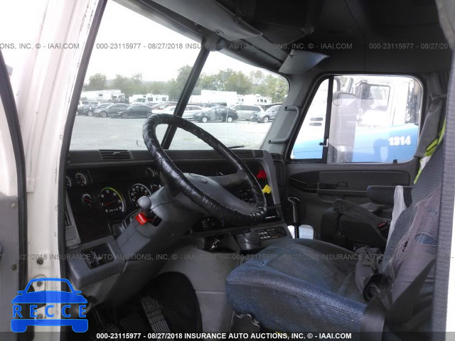 2002 FREIGHTLINER ST120 ST120 1FUJBBCG32LJ07797 image 4