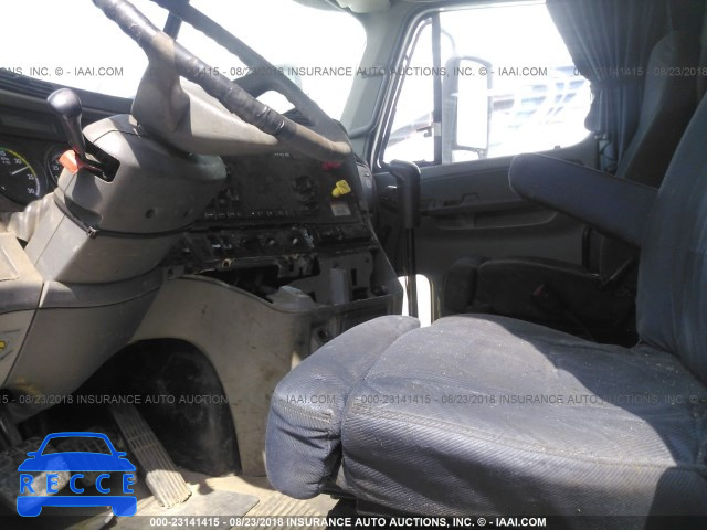 2006 FREIGHTLINER ST120 ST120 1FUJBBCK86LW81158 image 4